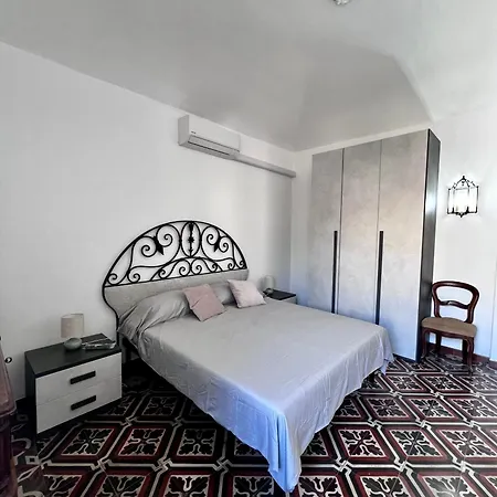 Nana' Rapallo